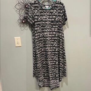 LuLaRoe Black and Gray High-Low Dress
